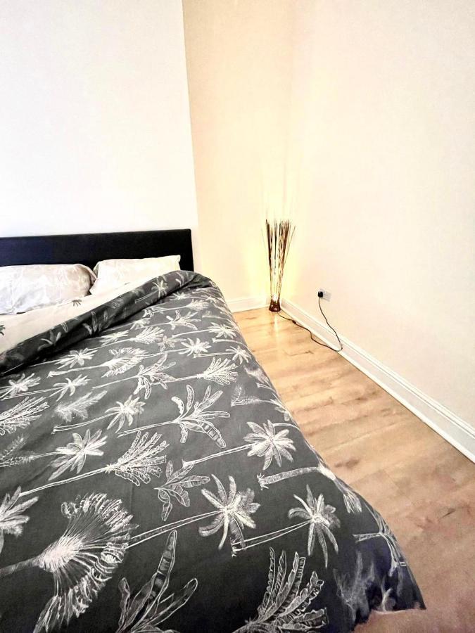 Ferienwohnung Relax Dotcom Manchester Exterior foto
