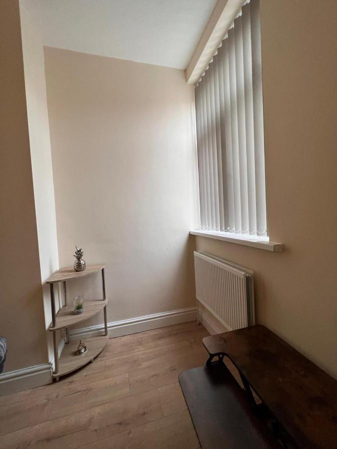 Ferienwohnung Relax Dotcom Manchester Exterior foto