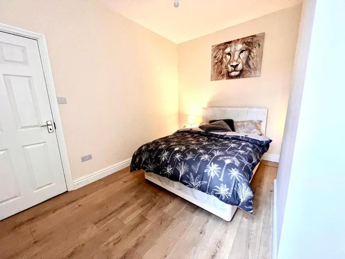 Ferienwohnung Relax Dotcom Manchester Exterior foto