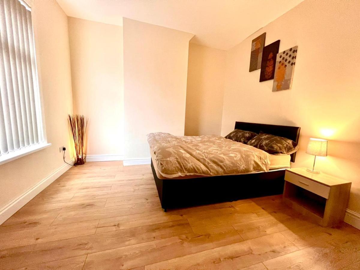 Ferienwohnung Relax Dotcom Manchester Exterior foto